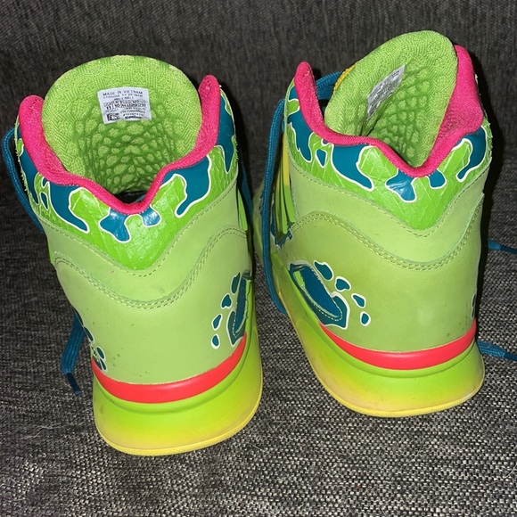 Size 11 Reebok Pump Omni Zone 2x Jurassic Park Dinophosaurus 2021- no box - Picture 3 of 6